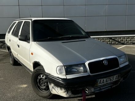 Белый Шкода Фелиция, объемом двигателя 1.6 л и пробегом 438 тыс. км за 1600 $, фото 1 на Automoto.ua