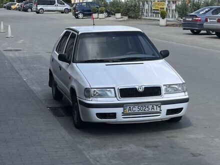 Белый Шкода Фелиция, объемом двигателя 1.3 л и пробегом 340 тыс. км за 1550 $, фото 1 на Automoto.ua