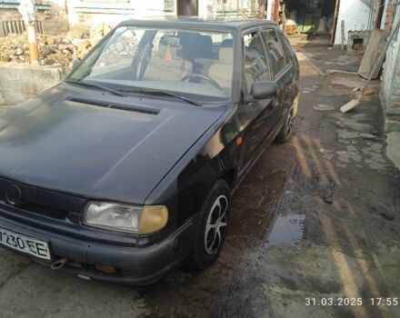 Черный Шкода Фелиция, объемом двигателя 1.6 л и пробегом 3 тыс. км за 2000 $, фото 2 на Automoto.ua