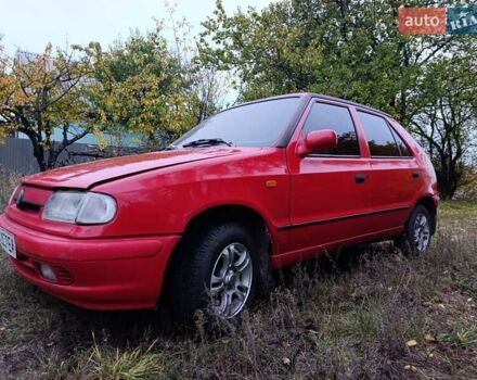 Красный Шкода Фелиция, объемом двигателя 1.29 л и пробегом 220 тыс. км за 1950 $, фото 5 на Automoto.ua