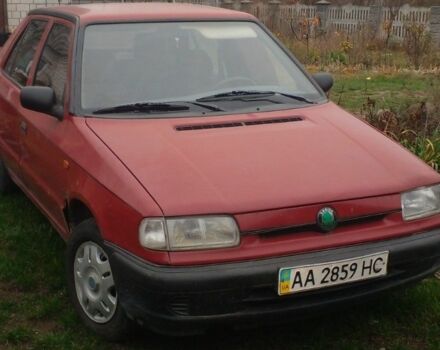 Червоний Шкода Феліція, об'ємом двигуна 1.3 л та пробігом 250 тис. км за 835 $, фото 4 на Automoto.ua