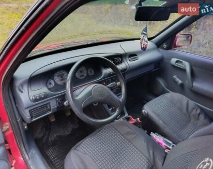 Красный Шкода Фелиция, объемом двигателя 1.29 л и пробегом 220 тыс. км за 1950 $, фото 9 на Automoto.ua