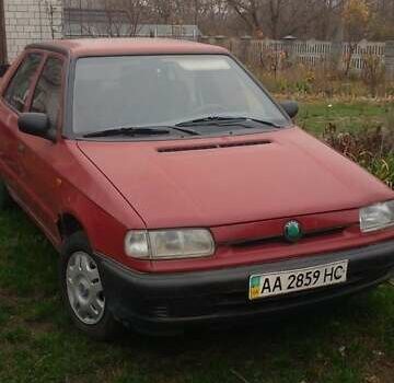 Червоний Шкода Феліція, об'ємом двигуна 1.3 л та пробігом 250 тис. км за 835 $, фото 2 на Automoto.ua