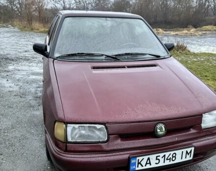 Червоний Шкода Феліція, об'ємом двигуна 1.6 л та пробігом 200 тис. км за 900 $, фото 1 на Automoto.ua