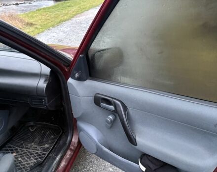 Червоний Шкода Феліція, об'ємом двигуна 1.6 л та пробігом 200 тис. км за 900 $, фото 7 на Automoto.ua