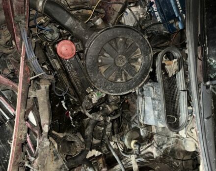 Красный Шкода Фелиция, объемом двигателя 1.6 л и пробегом 182 тыс. км за 500 $, фото 4 на Automoto.ua