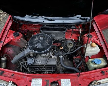 Червоний Шкода Феліція, об'ємом двигуна 1.3 л та пробігом 300 тис. км за 1301 $, фото 9 на Automoto.ua