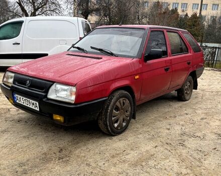 Красный Шкода Фелиция, объемом двигателя 1.3 л и пробегом 250 тыс. км за 800 $, фото 1 на Automoto.ua
