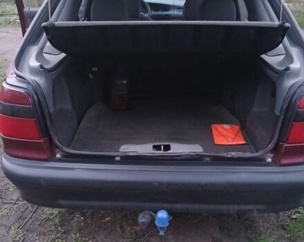 Червоний Шкода Феліція, об'ємом двигуна 1 л та пробігом 357 тис. км за 2000 $, фото 2 на Automoto.ua