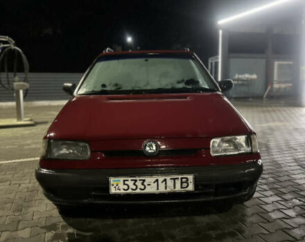 Красный Шкода Фелиция, объемом двигателя 1.3 л и пробегом 370 тыс. км за 750 $, фото 1 на Automoto.ua