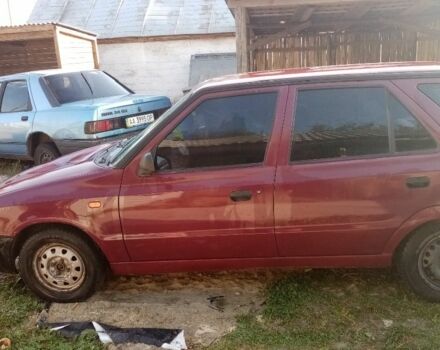 Красный Шкода Фелиция, объемом двигателя 1.3 л и пробегом 3 тыс. км за 1788 $, фото 3 на Automoto.ua