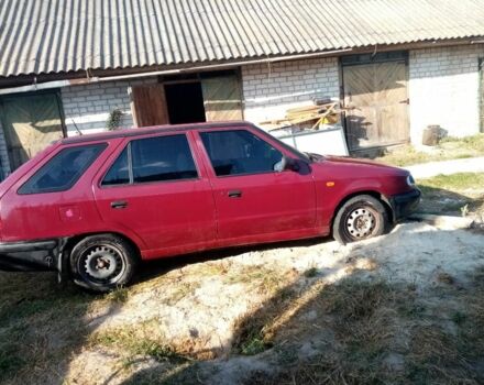 Красный Шкода Фелиция, объемом двигателя 1.3 л и пробегом 3 тыс. км за 1788 $, фото 1 на Automoto.ua