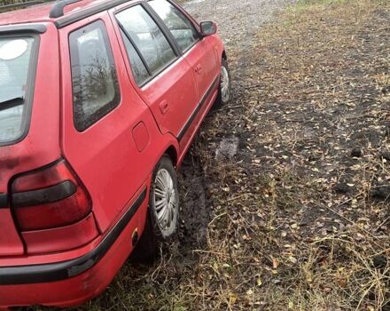 Красный Шкода Фелиция, объемом двигателя 1.6 л и пробегом 260 тыс. км за 1970 $, фото 3 на Automoto.ua