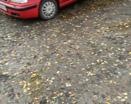 Красный Шкода Фелиция, объемом двигателя 1.6 л и пробегом 260 тыс. км за 1970 $, фото 7 на Automoto.ua