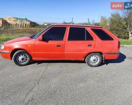 Красный Шкода Фелиция, объемом двигателя 1.3 л и пробегом 200 тыс. км за 1700 $, фото 4 на Automoto.ua