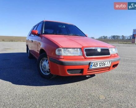Красный Шкода Фелиция, объемом двигателя 1.3 л и пробегом 200 тыс. км за 1700 $, фото 1 на Automoto.ua
