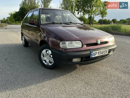 Шкода Фелиция 1996 в Запорожье на Automoto.ua Красный Шкода Фелиция, объемом двигателя 1.29 л и пробегом 361 тыс. км за 1500 $, фото 1 на Automoto.ua