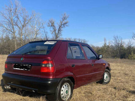 Красный Шкода Фелиция, объемом двигателя 1.3 л и пробегом 120 тыс. км за 2300 $, фото 1 на Automoto.ua