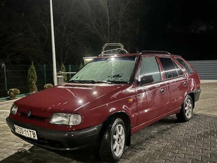 Красный Шкода Фелиция, объемом двигателя 1.3 л и пробегом 370 тыс. км за 750 $, фото 1 на Automoto.ua