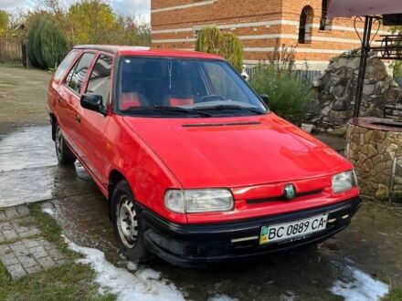 Красный Шкода Фелиция, объемом двигателя 1.3 л и пробегом 424 тыс. км за 1200 $, фото 1 на Automoto.ua