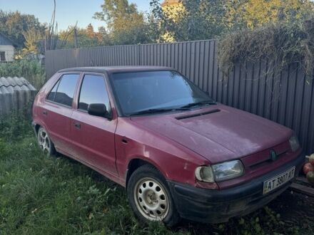 Красный Шкода Фелиция, объемом двигателя 1.3 л и пробегом 211 тыс. км за 800 $, фото 1 на Automoto.ua