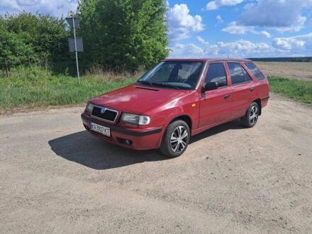 Шкода Фелиция 1998 в Вышгороде на Automoto.ua Красный Шкода Фелиция, объемом двигателя 1.6 л и пробегом 250 тыс. км за 1700 $, фото 1 на Automoto.ua