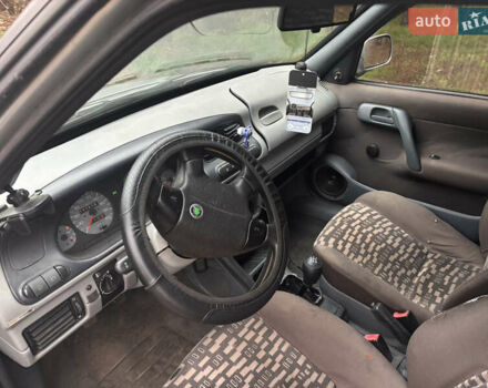 Серый Шкода Фелиция, объемом двигателя 1.3 л и пробегом 177 тыс. км за 1161 $, фото 9 на Automoto.ua