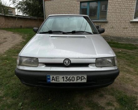 Серый Шкода Фелиция, объемом двигателя 1.3 л и пробегом 395 тыс. км за 1319 $, фото 1 на Automoto.ua