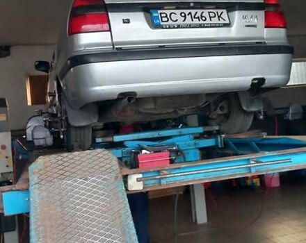 Серый Шкода Фелиция, объемом двигателя 1.3 л и пробегом 300 тыс. км за 1800 $, фото 2 на Automoto.ua