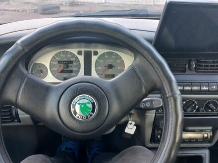 Сірий Шкода Феліція, об'ємом двигуна 1.3 л та пробігом 295 тис. км за 1903 $, фото 1 на Automoto.ua