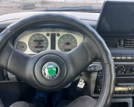 Серый Шкода Фелиция, объемом двигателя 1.3 л и пробегом 295 тыс. км за 1903 $, фото 1 на Automoto.ua