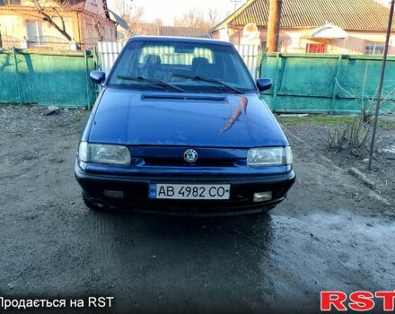 Синій Шкода Феліція, об'ємом двигуна 1.3 л та пробігом 250 тис. км за 950 $, фото 2 на Automoto.ua
