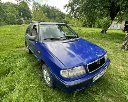 Синий Шкода Фелиция, объемом двигателя 1.6 л и пробегом 300 тыс. км за 1500 $, фото 1 на Automoto.ua