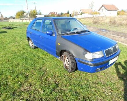 Синий Шкода Фелиция, объемом двигателя 1.3 л и пробегом 216 тыс. км за 900 $, фото 2 на Automoto.ua