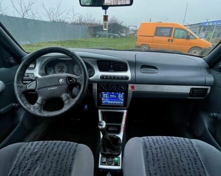 Синий Шкода Фелиция, объемом двигателя 1.6 л и пробегом 195 тыс. км за 2100 $, фото 7 на Automoto.ua