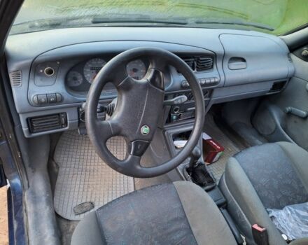 Синій Шкода Феліція, об'ємом двигуна 1.3 л та пробігом 309 тис. км за 1000 $, фото 4 на Automoto.ua