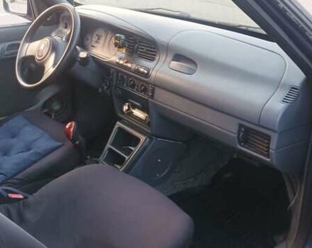 Синій Шкода Феліція, об'ємом двигуна 1.6 л та пробігом 370 тис. км за 1700 $, фото 5 на Automoto.ua