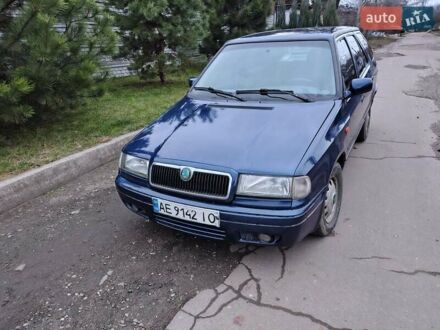 Синий Шкода Фелиция, объемом двигателя 1.6 л и пробегом 439 тыс. км за 1400 $, фото 1 на Automoto.ua