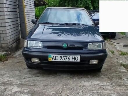 Шкода Фелиция 1996 в Днепре (Днепропетровске) на Automoto.ua Синий Шкода Фелиция, объемом двигателя 1.3 л и пробегом 240 тыс. км за 2000 $, фото 1 на Automoto.ua