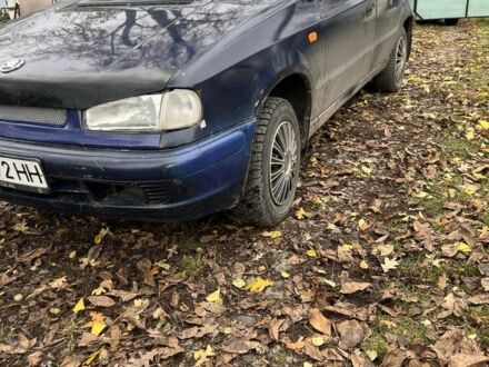 Синий Шкода Фелиция, объемом двигателя 1 л и пробегом 300 тыс. км за 800 $, фото 1 на Automoto.ua