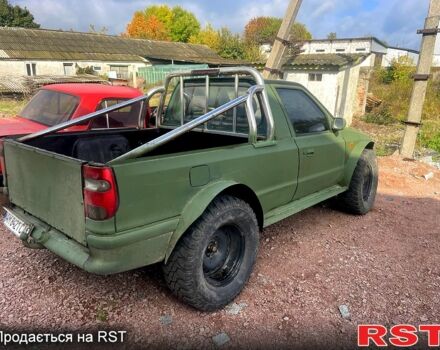 Зеленый Шкода Фелиция, объемом двигателя 1.3 л и пробегом 245 тыс. км за 1600 $, фото 2 на Automoto.ua