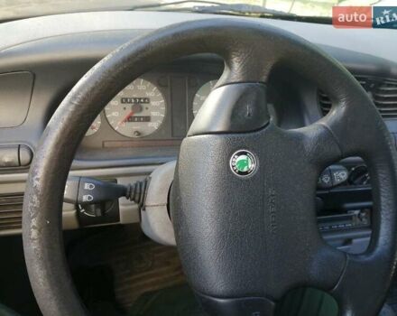 Зеленый Шкода Фелиция, объемом двигателя 1.3 л и пробегом 115 тыс. км за 2300 $, фото 16 на Automoto.ua