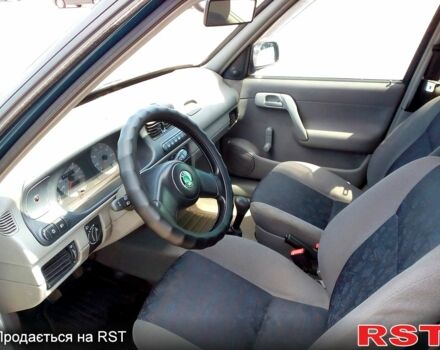 Зелений Шкода Феліція, об'ємом двигуна 1.3 л та пробігом 244 тис. км за 1500 $, фото 3 на Automoto.ua