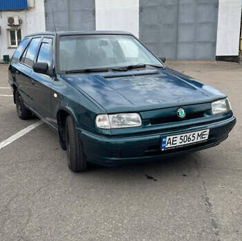 Зеленый Шкода Фелиция, объемом двигателя 1.3 л и пробегом 378 тыс. км за 1700 $, фото 5 на Automoto.ua