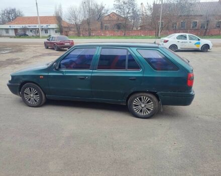 Зеленый Шкода Фелиция, объемом двигателя 1.3 л и пробегом 250 тыс. км за 900 $, фото 3 на Automoto.ua