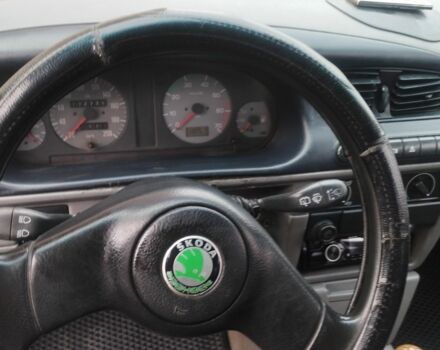 Зеленый Шкода Фелиция, объемом двигателя 1.3 л и пробегом 100 тыс. км за 1350 $, фото 7 на Automoto.ua