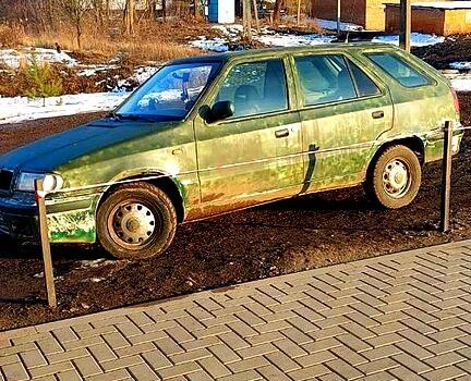 Зеленый Шкода Фелиция, объемом двигателя 1.6 л и пробегом 380 тыс. км за 1100 $, фото 5 на Automoto.ua