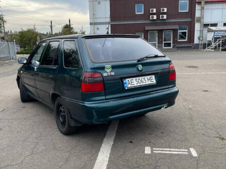 Зеленый Шкода Фелиция, объемом двигателя 1.3 л и пробегом 378 тыс. км за 1700 $, фото 1 на Automoto.ua