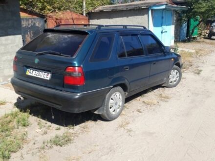 Зеленый Шкода Фелиция, объемом двигателя 1 л и пробегом 170 тыс. км за 2400 $, фото 1 на Automoto.ua