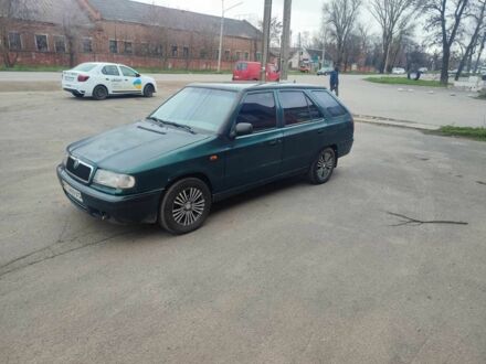 Зеленый Шкода Фелиция, объемом двигателя 1.3 л и пробегом 250 тыс. км за 900 $, фото 1 на Automoto.ua